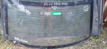 Стекло зад skoda fabia 2004 r sedan фото №1