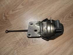 Блок керування турбіни opel insignia a astra j 2,0 cdti фото №1