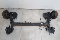 Балка задня вісь вісь dacia доккер lodgy фото №1