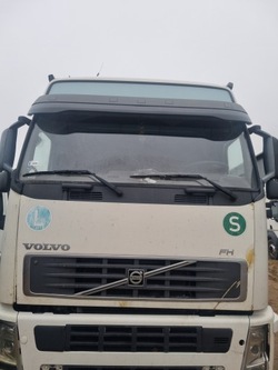 Капот передня перед решітка volvo fh 12 13 фото №1