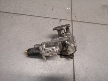 Натяжитель распределительный вал правый audi a8 d2 4.2 077109088c фото №1