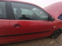 Двері перед передні праві vw polo iv lc3x передній рестайлінг фото №1