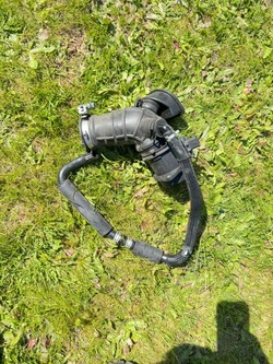 Труба воздуха 28180-at100 kia niro plug in ii 1.6 гибрид фото №1