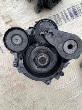 Audi a6 a7 a8 q7 q8 генератор 4n0903028p фото №1