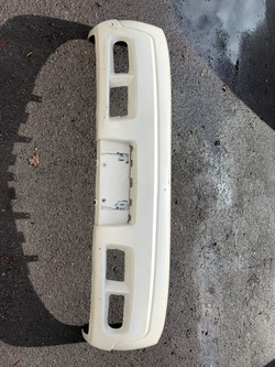 Cadillac escalade ii 2 01-06 бампер перед переднее фото №1