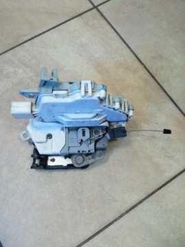 Замок дверь toledo iii altea eu оригинал. фото №1