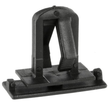 Кліпса штифт накладки бампера jeep commander фото №1