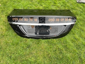 Mercedes c-klasa 205 sedan кришка задня зад оригінал фото №1