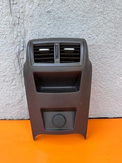 Opel insignia a 13274339 средняя решётка воздуховод защита колонки оригинал фото №1