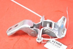 Петля петлі двері праві перед срібний toyota avensis t27 t29 09-18 фото №1