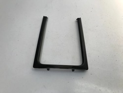 Kia niro i e-niro рестайлинг 2022 рамка защита туннель средний 84657-q4000 фото №1