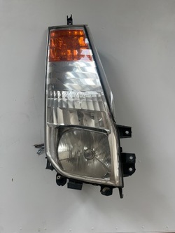 Фара лампа правые cabstar maxity фото №1