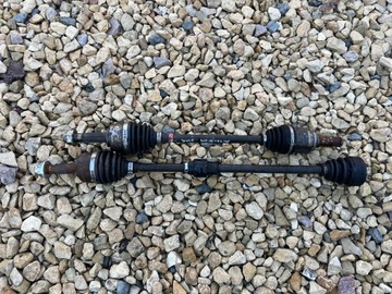 Mitsubishi space star ii піввісь ліва 1.0ben фото №1