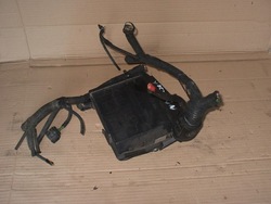 Lancia ypailon ii коробка корпус запобіжників фото №1