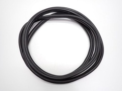 Прокладка крышки зад багажника резиновая накладка оригинал skoda karoq 19r фото №1