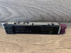 Усилитель антенный audi a8 s8 d4 4h0035225b фото №1