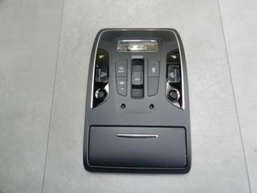 Audi a6 c7 лампа кабины 4g0947135f 4g0951177a фото №1