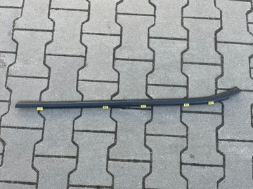 Hyundai i30 hb планка накладка лівий зад 2007-09r фото №1