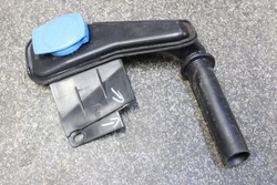 Porsche macan заливна горловина рідини склоомивача 95b955452a фото №1