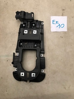 Крепление основание туннеля q5 sq5 80a 80b863531a фото №1