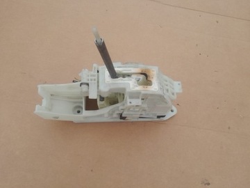 Важіль зміни коробки передач автомат tucson iii 46700d7150 фото №1