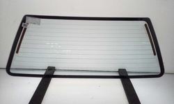 Скло задня mitsubishi lancer c10 84-88 оригінальна фото №1