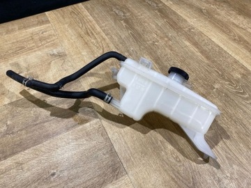 Бачок розширювальний lexus nx 300h фото №1