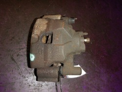 Mazda 6 i gg gy 05-07 2.0 суппорт тормозной перед правые скоба фото №1