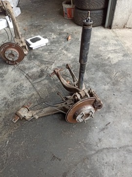 Honda civic viii 1.3 b sd поворотна опора важіль лівий зад балка підвішування вісь фото №1