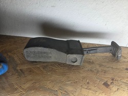 Ограничитель дверь seat ibiza iv 6j 6j4839249b фото №1