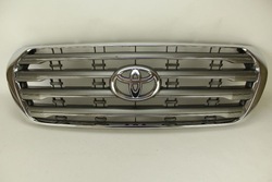 Решітка решітка радіатора toyota land cruiser 200 08- 53101-604 фото №1