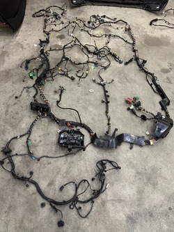 Volvo c40 комплектная установка интерьера фото №1