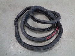 Galaxy mk4 16r. прокладка дверь правые зад фото №1