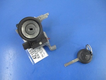 Colt 02-09 vi замок запалювання ключ імобілайзер 4408a040 фото №1