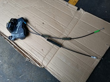 Замок двері лівий перед toyota avensis t27 6 контактів європа фото №1