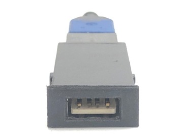 Гнездо usb opel astra j 13348688 фото №1