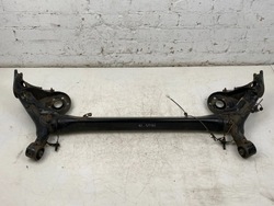 2013 toyota prius xw30 балка osi задней фото №1