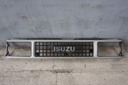 Isuzu trooper решётка решётка радиатора 84-91r фото №1