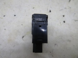 Кнопка pdc nissan x-trail iii t32 89cla фото №1