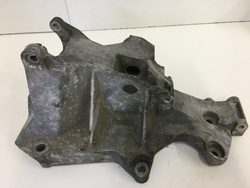 Лапи крепление кронштейн натяжитель wisco 038903143ae vw passat b5 fl 1.9tdi фото №1