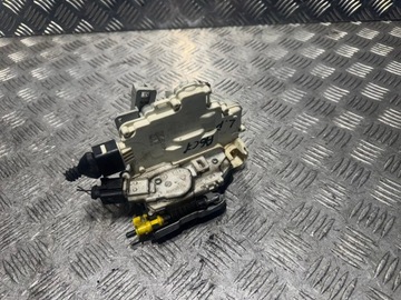 Audi a6 c7 замок двері перед лівий 4g1837015a фото №1