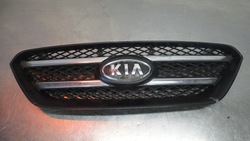 Решітка радіатора решітка kia carens iii 2.0 фото №1