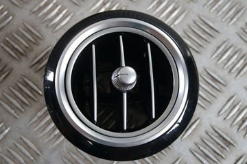 Решітка повітропровід mercedes w213 a2138308000 фото №1