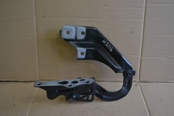 Mercedes c клас w206 a206 петля капота фото №1