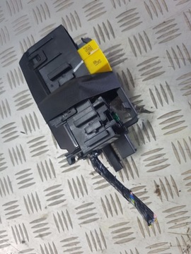 Коробка запобіжників корпус модуль peugeot 208 фото №1