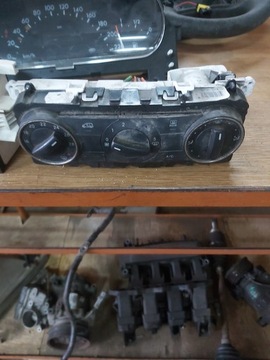 Панель повітропровід mercedes a-klasa w169 фото №1