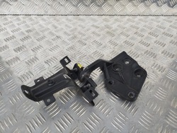 Петля решітка праві scania r s фото №1