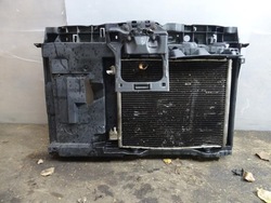 Pas переднє радіатор peugeot 208 c3 1.2 1.4 vti фото №1