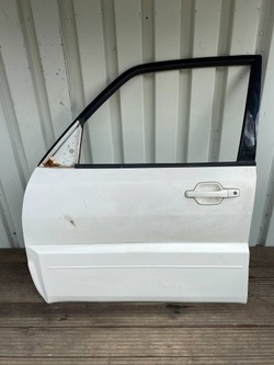 Mitsubishi pajero iv комплектні двері лівий перед передні білий фото №1