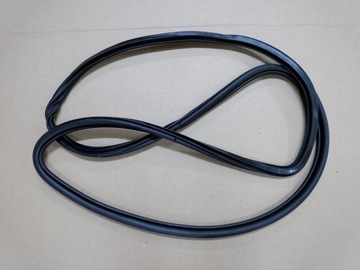 Audi q7 4l прокладка двері перед ліва 4l0831721 фото №1